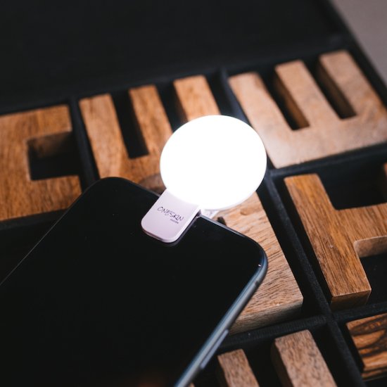 LED Selfie Lampe - zum Schließen ins Bild klicken